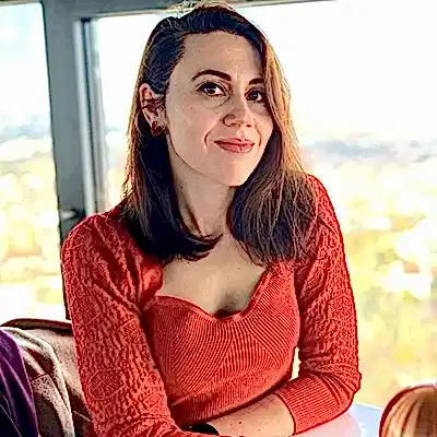 Derya Dinçel Tunçay Derya Dinçel Tunçay